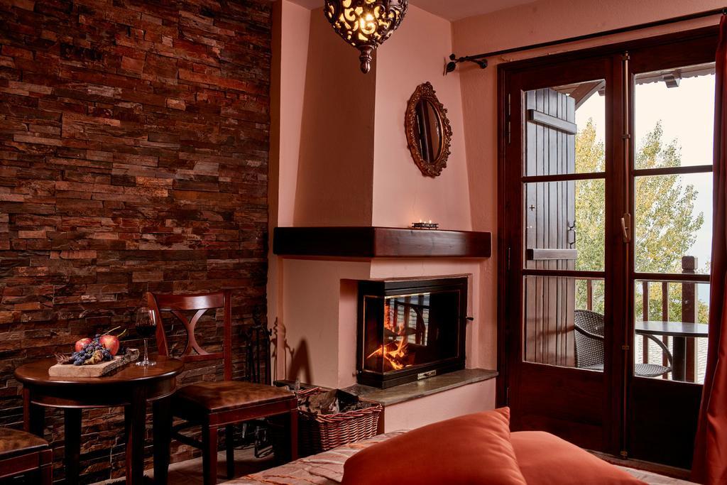 Hotel Dryades And Spa Agios Lavrentios Bagian luar foto